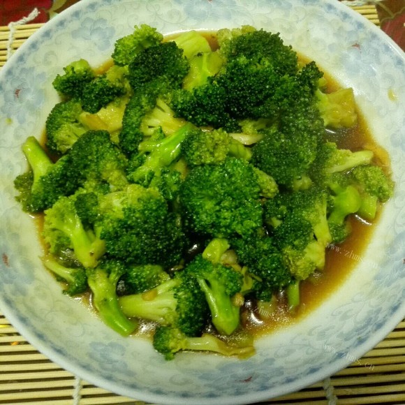 回味无穷的蒜蓉西兰花
