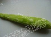美味的棒骨莴笋汤做法图解2)