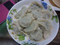 自己做的猪肉芹菜水饺
