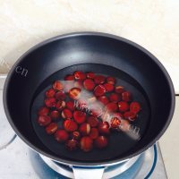 好吃的糖炒橘味栗子做法图解4)