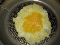口感饱满的尖椒蛋炒饭做法图解2)