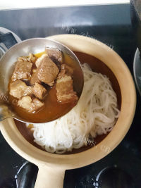 可口的牛肉米粉做法图解17)