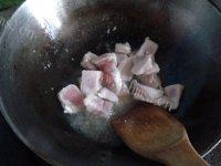 特制美味土豆烧肉做法图解4)