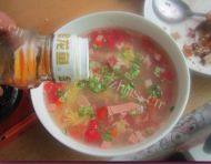 美味的蔬菜鸡蛋汤