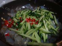 家常菜黄瓜拌凉皮做法图解8)