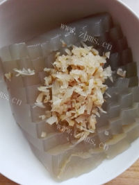 美味的石花菜凉粉做法图解5)