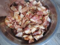 好吃的绿豆鲜肉粽做法图解3)