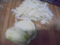 素炒胡萝卜土豆丝做法图解2)