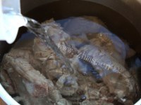 特下饭的羊肉泡馍做法图解3)