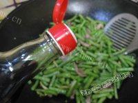 家常菜肉丝炒豇豆做法图解7)