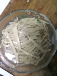 好吃的韭菜百叶做法图解2)
