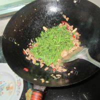 家常菜肉末四季豆做法图解12)