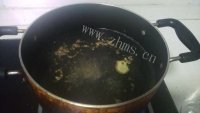 鲜美的牛丸腐竹紫菜汤的做法图解三