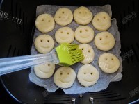 笑脸土豆饼做法图解12)