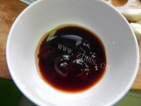 简单美味蒜香蒸丝瓜做法图解7)