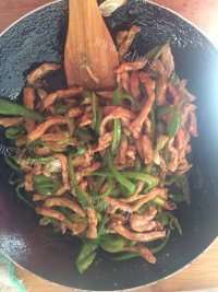 色香味俱全的青椒肉丝做法图解8)