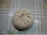 美味的东北酸菜大包做法图解6)