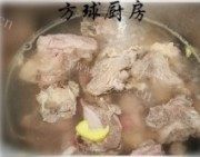 美味的一品竹荪汤做法图解2)