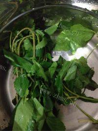 香喷喷的桑叶黑豆茶做法图解3)