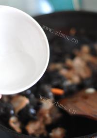 好吃的秋木耳熘肉片做法图解7)