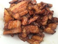 家常菜杏鲍菇炒五花肉做法图解7)