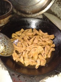 美味炸翻饺做法图解3)