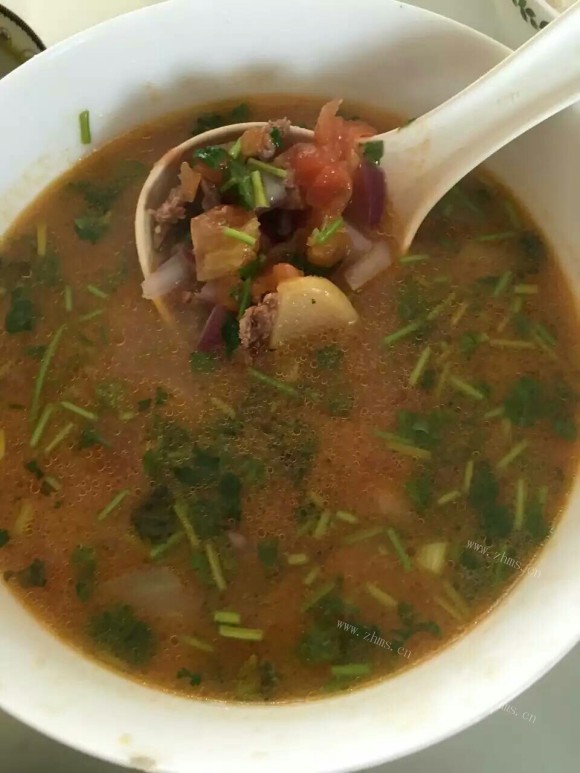 清淡的牛肉汤