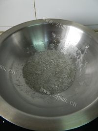 糖炒山楂球做法图解7)