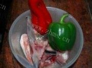 美味的扒汁炸鱼头做法图解1)