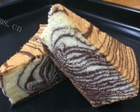 诱人的斑马纹戚风蛋糕做法图解6)