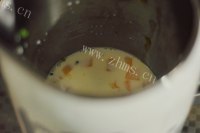 ［美味］芒果圆枣子奶昔做法图解6)