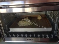 香脆可口的圣诞老人面包做法图解14)