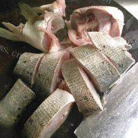 「首发」海鱼梅头肉汤的做法图解三