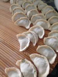 诱人的香菜饺子做法图解10)