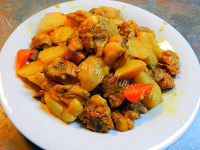 美味的咖喱土豆鸡块