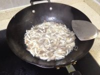 家常菜蘑菇豆腐汤做法图解4)
