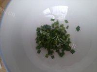 绿色食物之韭菜鸡蛋饼做法图解1)