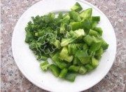诱人的辣酱炒饭做法图解1)
