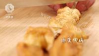家常菜丝瓜炒油条做法图解4)