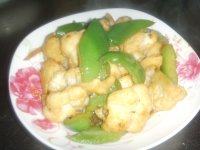 家常菜青椒炒菜花