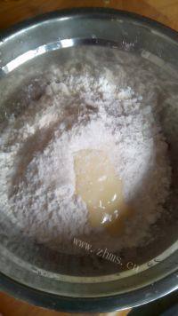 自己做的玉米鲜肉包做法图解1)