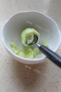 美味的粉蒸白玉蛋做法图解2)