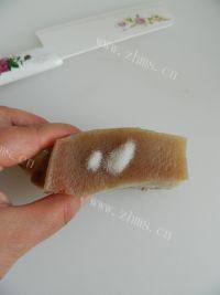 自制广式脆皮烧肉做法图解8)