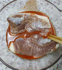美味的奥尔良烤鸭脯做法图解4)