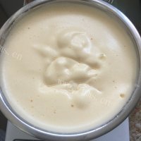 喷香的黑森林蛋糕做法图解5)
