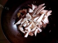香气浓郁的荷兰豆炒肉做法图解5)