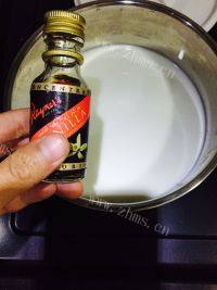 美味的蜜豆酸奶布丁做法图解5)