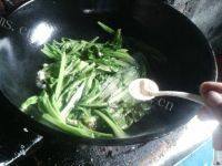 甘脆的素炒油麦菜