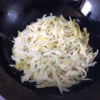 唇齿留香的土豆饼做法图解6)