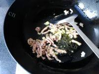 自制青菜肉丝炒面做法图解6)